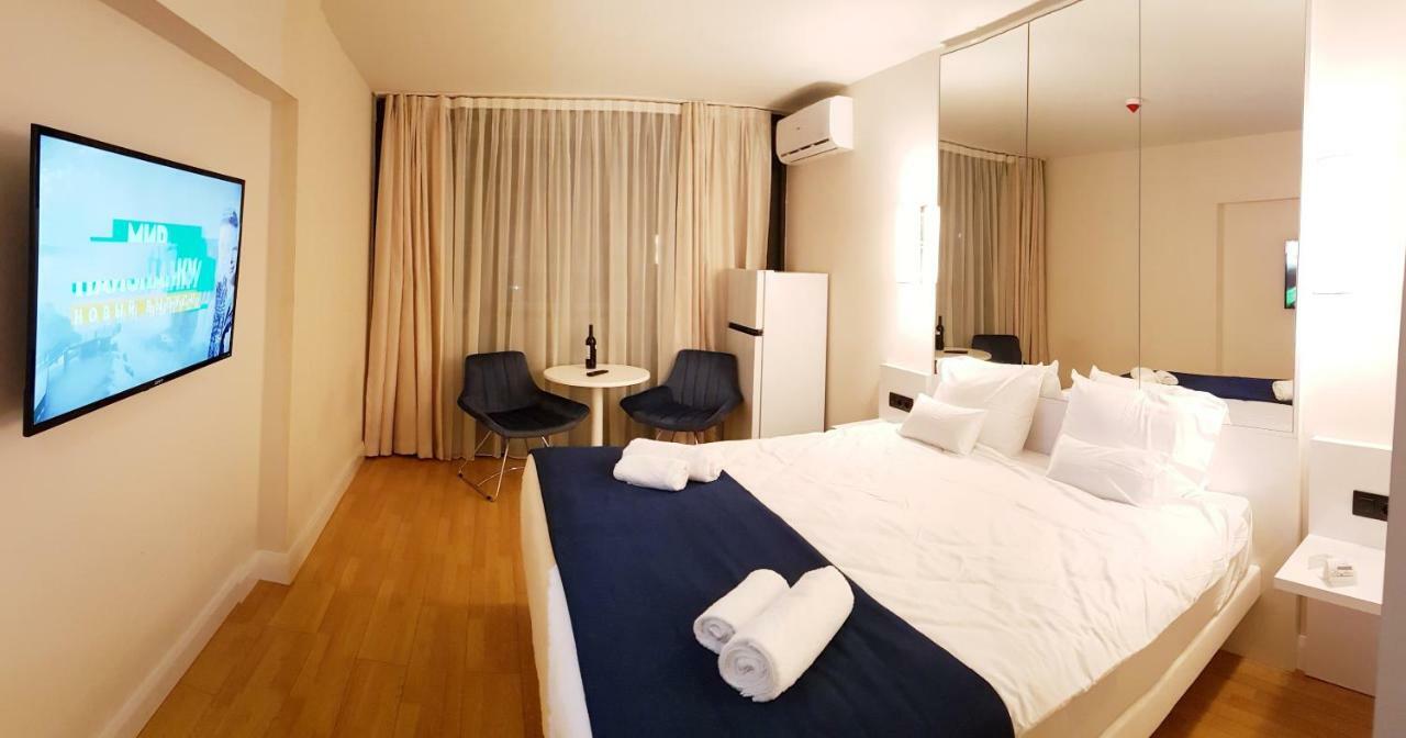 Deluxe Hotel Room In The Heart Of Batumi Orbi City A Block エクステリア 写真