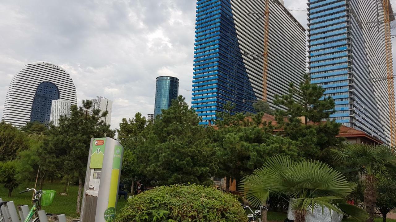 Deluxe Hotel Room In The Heart Of Batumi Orbi City A Block エクステリア 写真